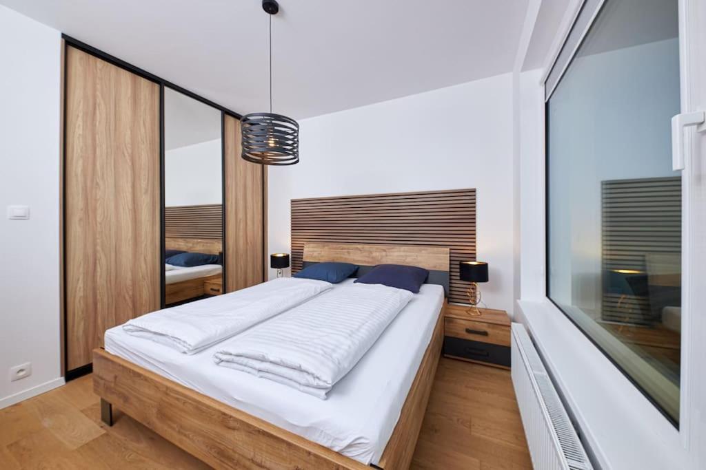 5Min2Centre, View & Free Parking Apartment Bratislava Exterior foto